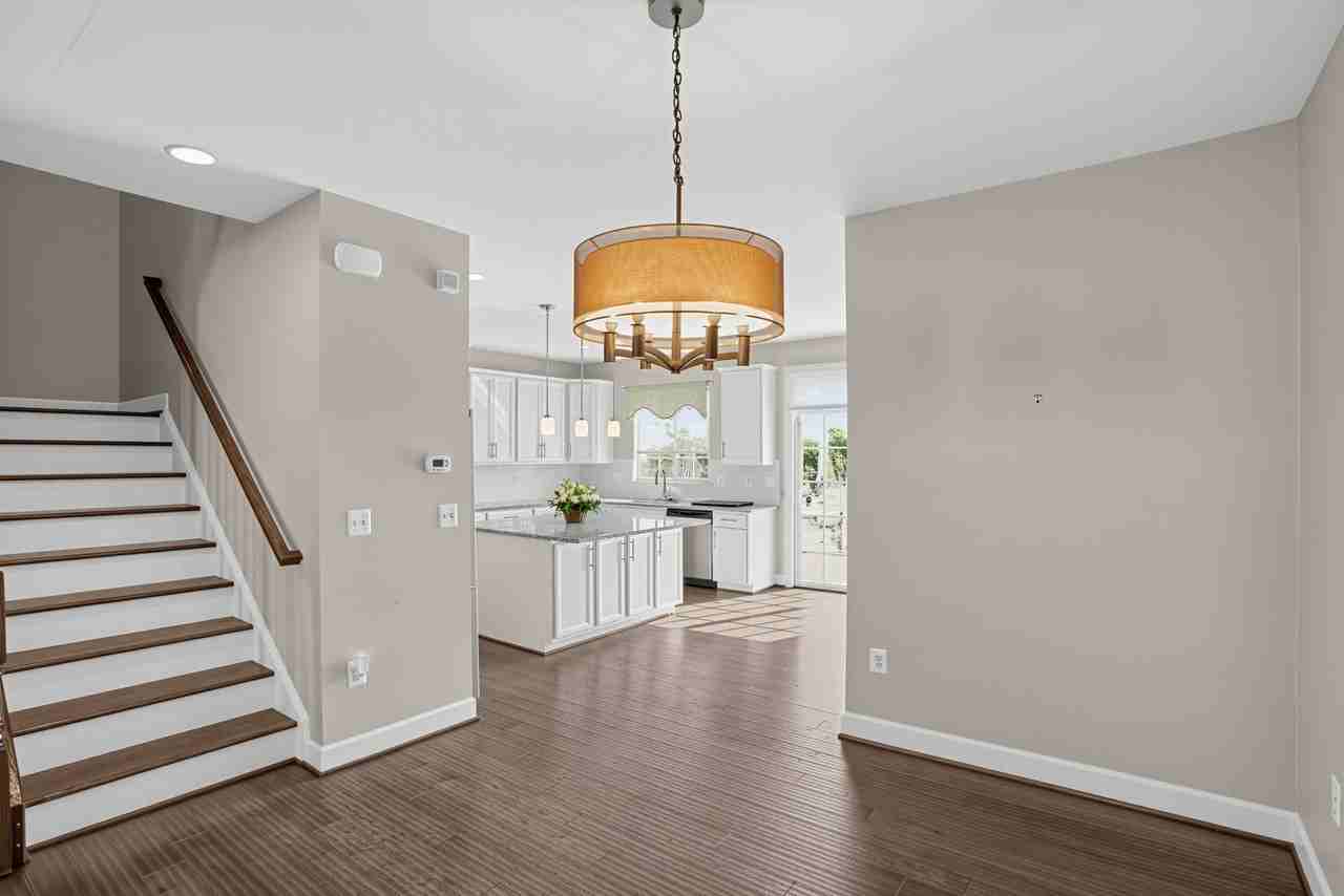 16609 Danridge Manor Dr - Photo 3 of 23