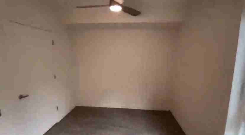1258 E 56th St - Photo 6 of 8