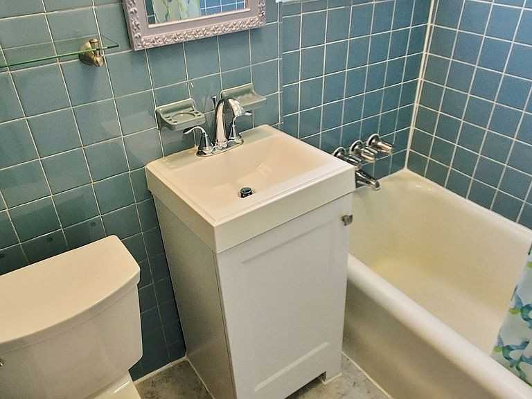 2829 47th St - Photo 4 of 11