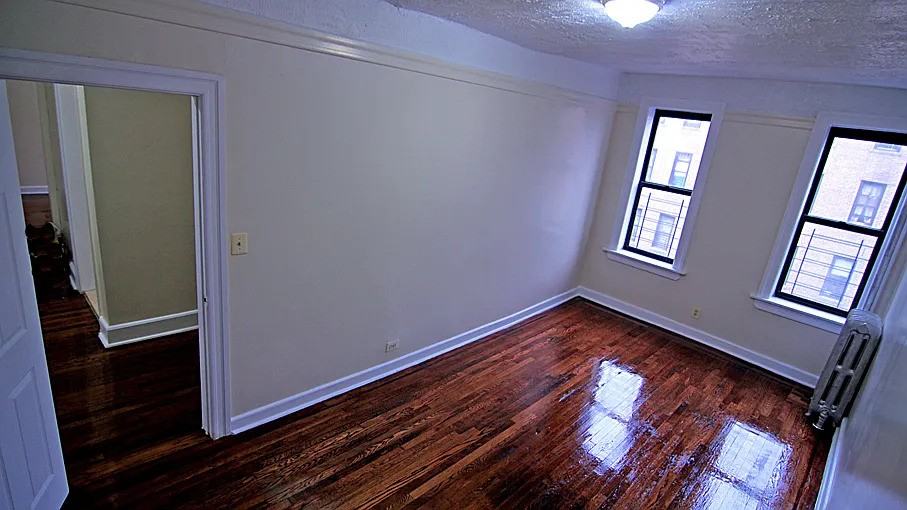 2305 Grand Ave - Photo 5 of 6