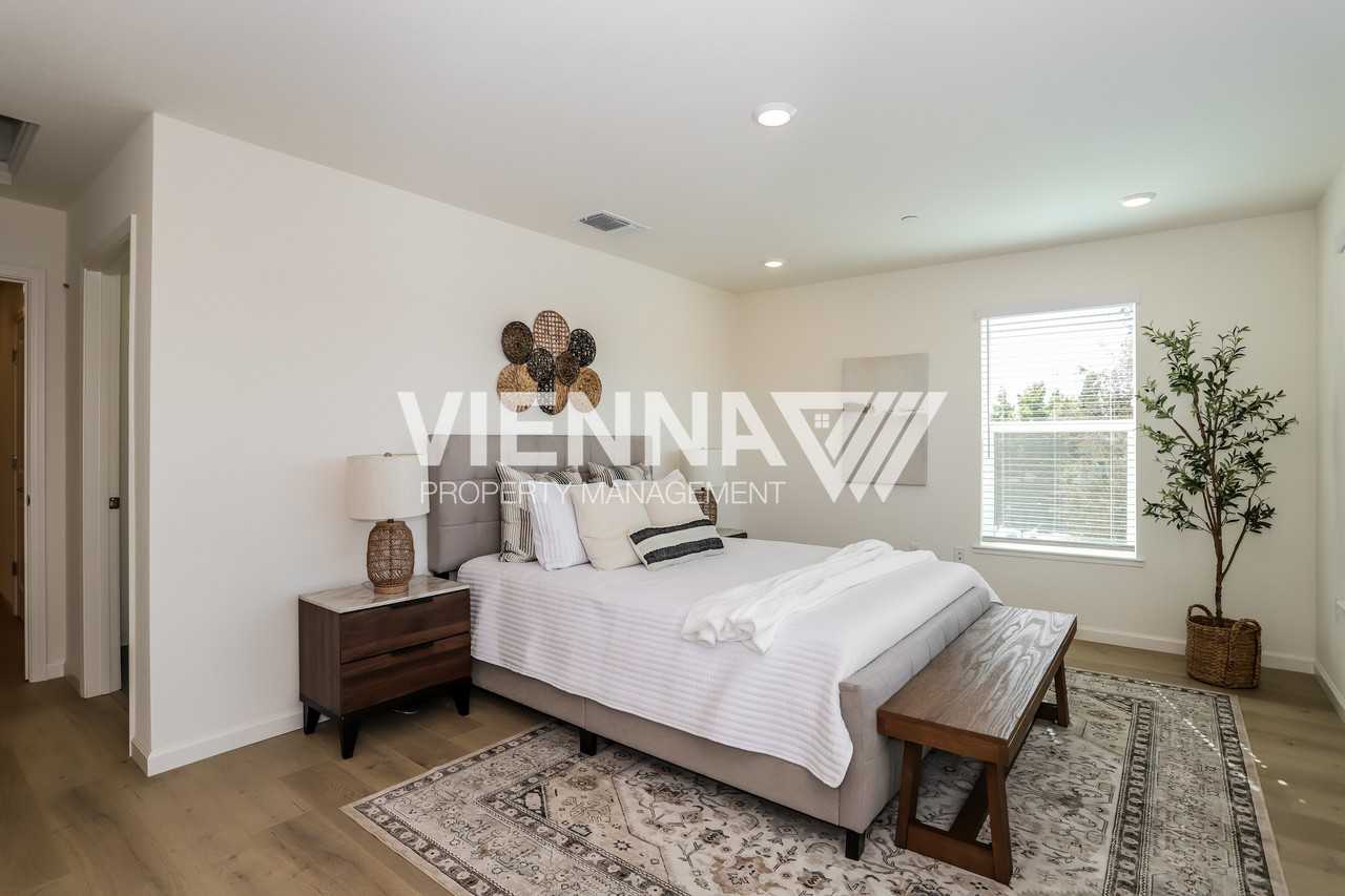 8068 Quiet Knolls Dr - Photo 7 of 13
