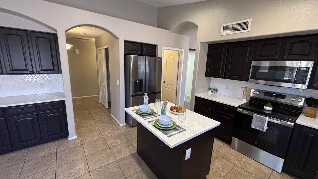20919 N 38th St - Photo 6 of 31