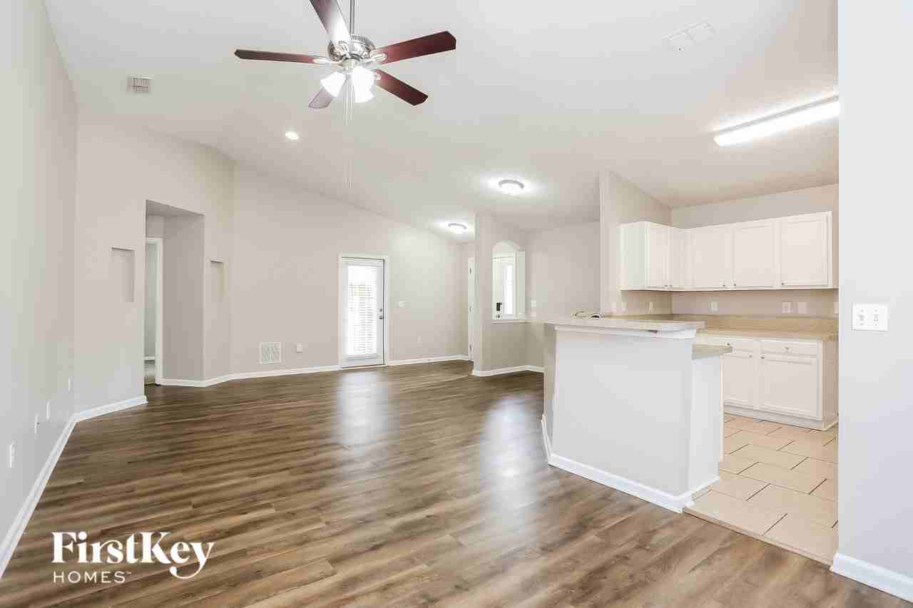 8353 Longspur Ave - Photo 4 of 16