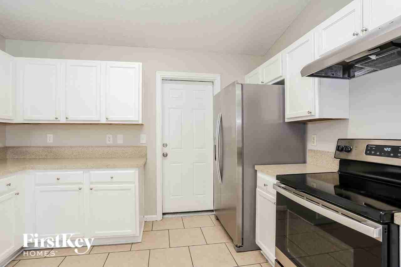 8353 Longspur Ave - Photo 5 of 16
