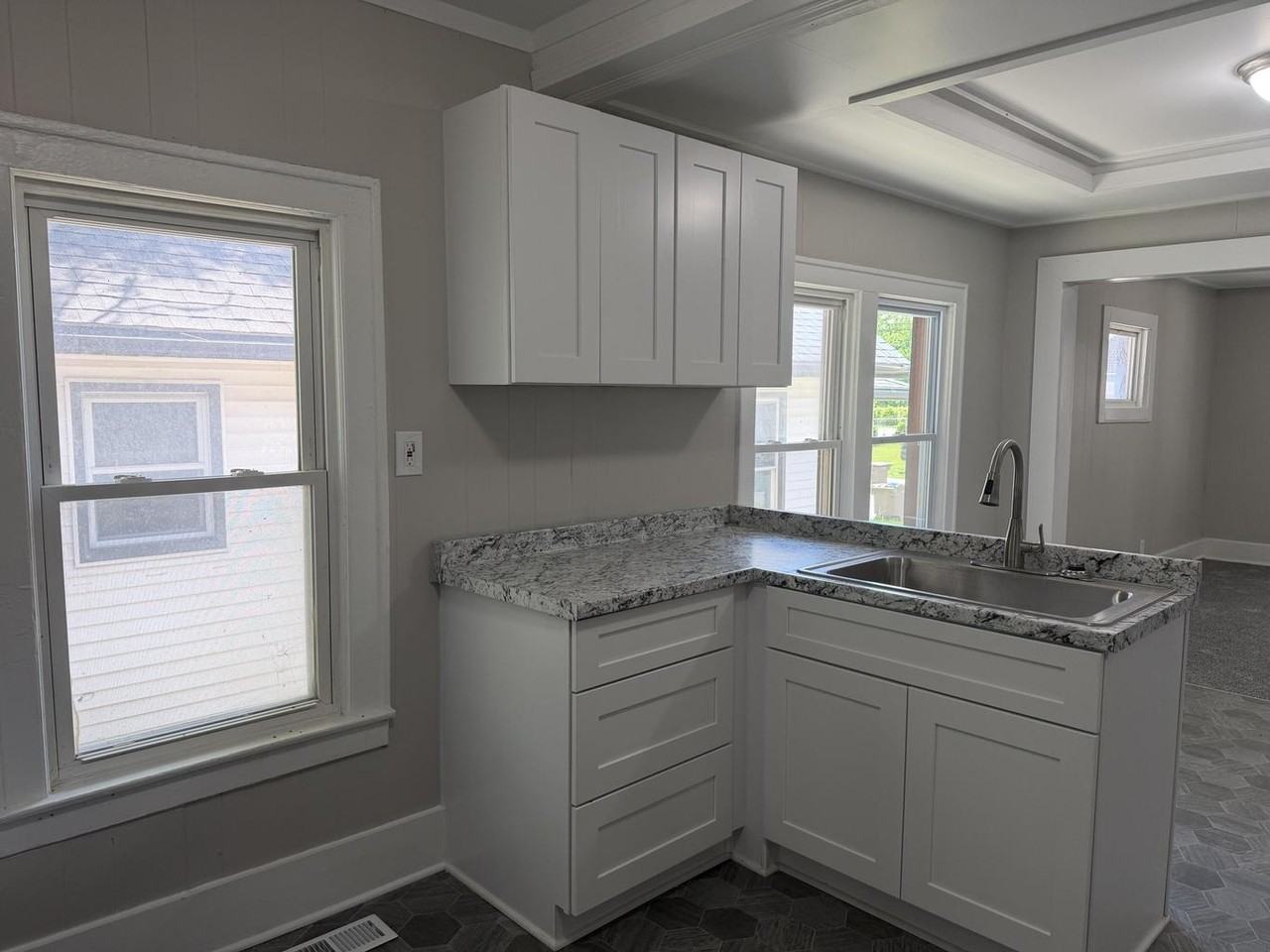385 Central Ave - Photo 4 of 16