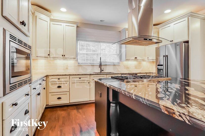 4957 Keith Dr - Photo 5 of 15