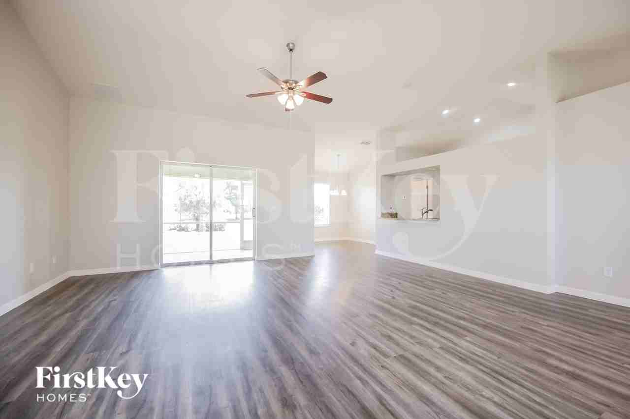 3013 25th St Sw - Photo 2 of 16