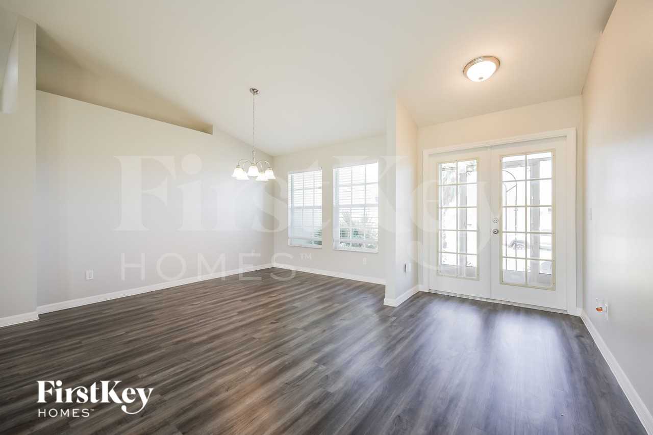 3013 25th St Sw - Photo 4 of 16