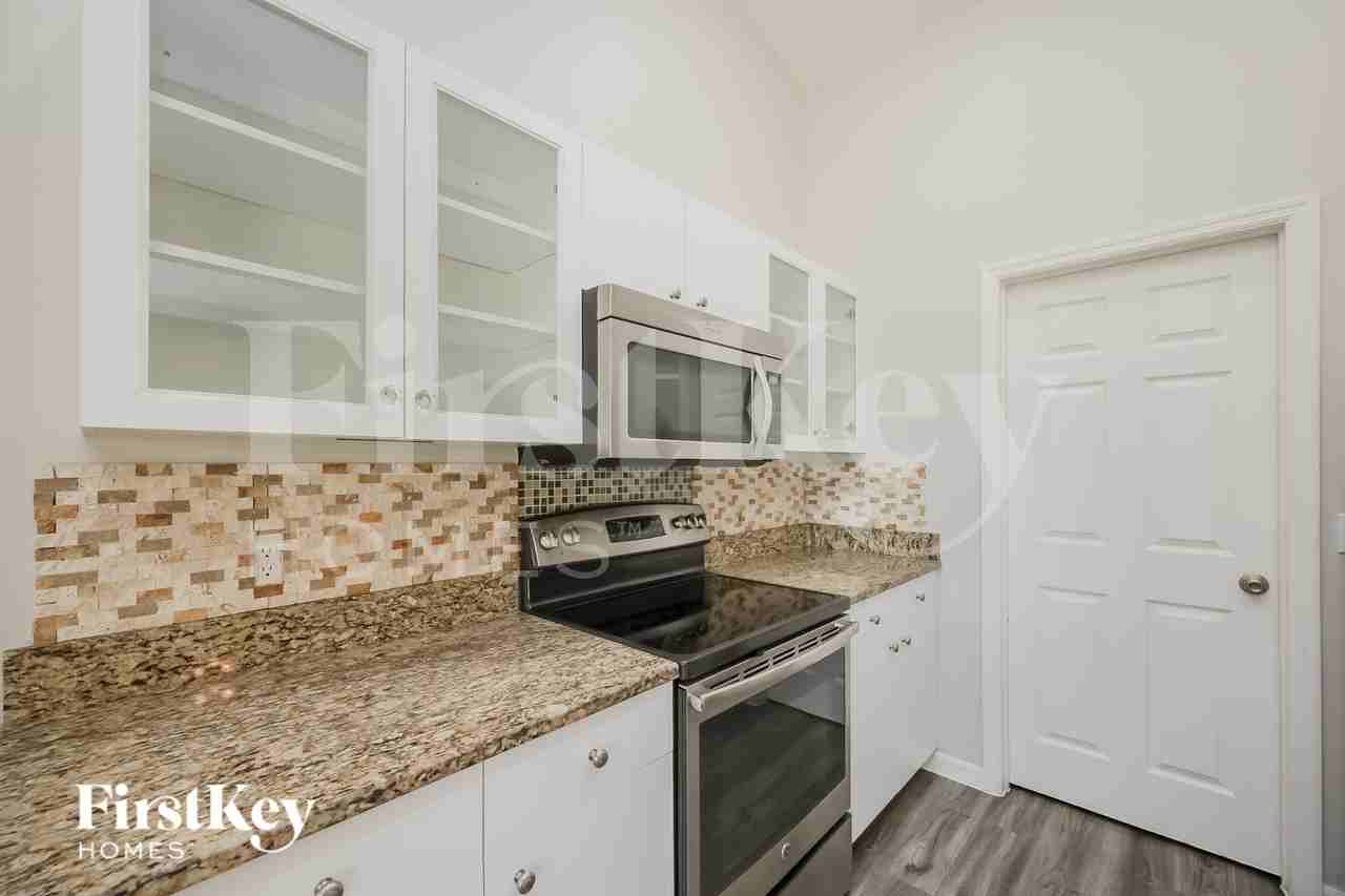 3013 25th St Sw - Photo 6 of 16