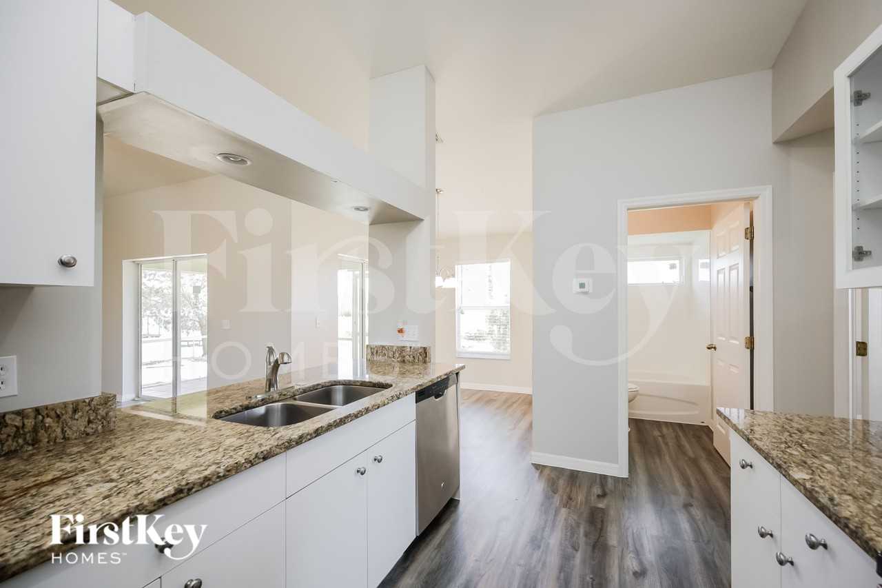 3013 25th St Sw - Photo 7 of 16