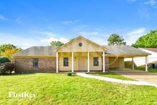 7357 Doncaster Ln - Photo 1 of 1