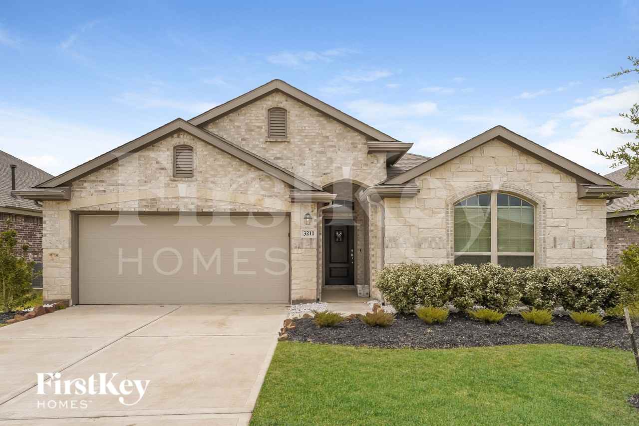 3211 Calla Lily Trl