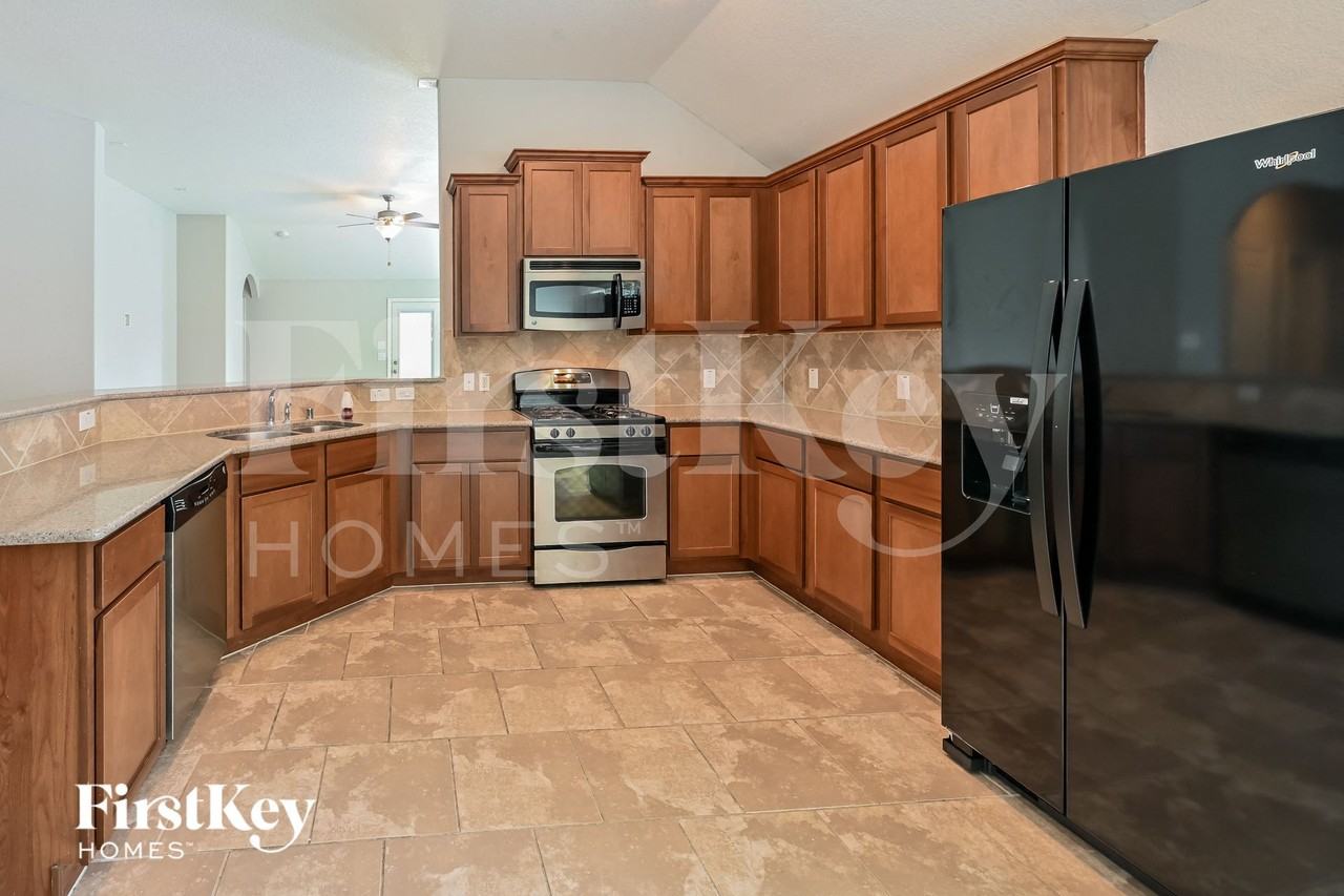 17914 Chelsea Dell Dr - Photo 5 of 15