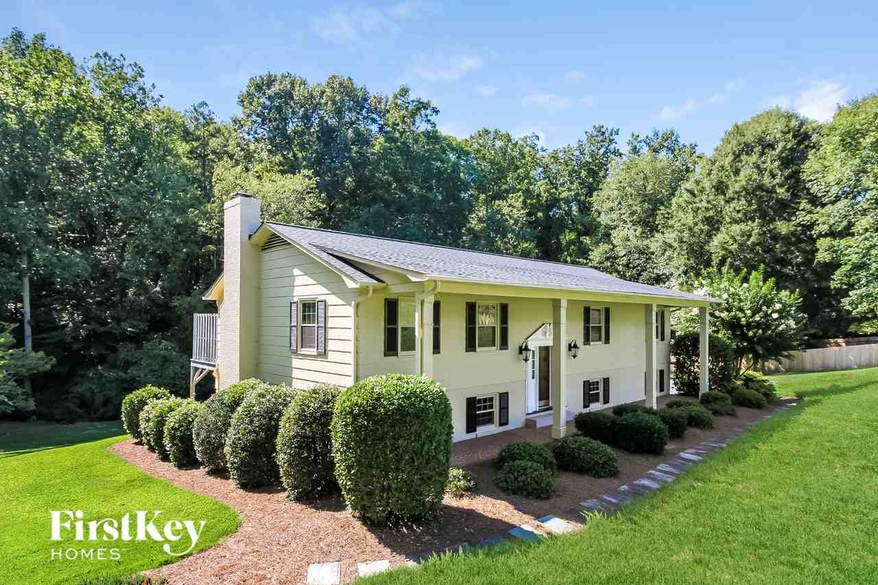 5601 Kane Dr - Photo 2 of 15