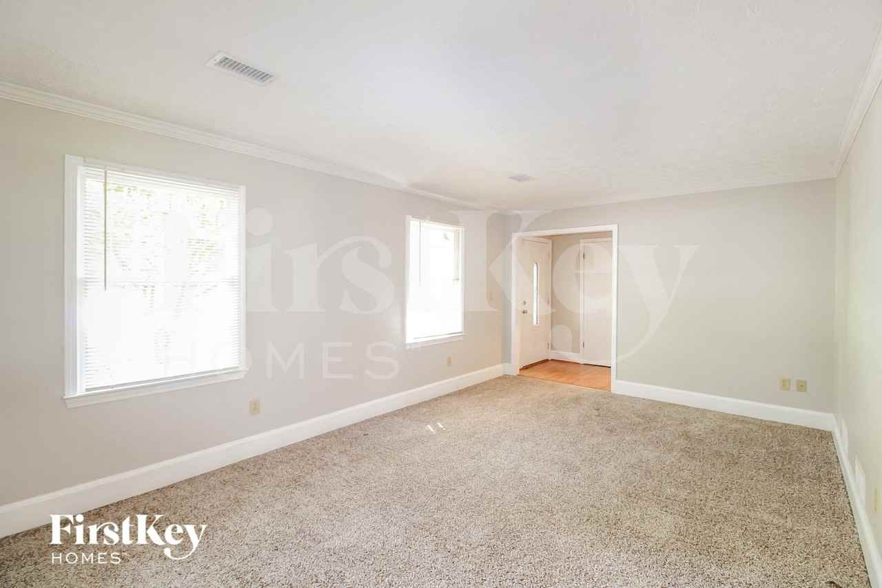 600 River Oak Loop - Photo 3 of 15
