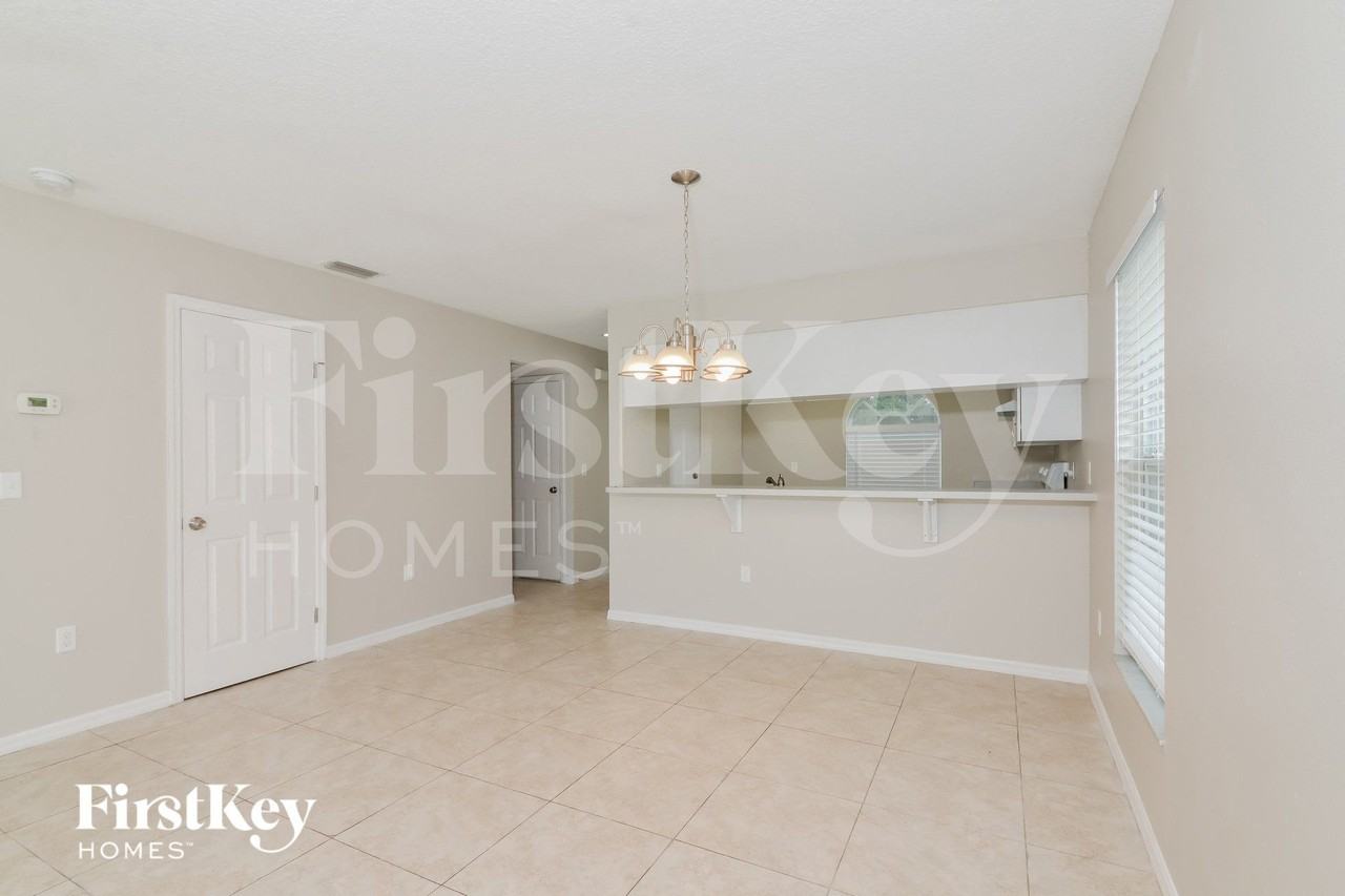 5265 Birch Ave - Photo 4 of 15