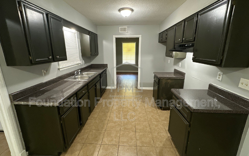 4364 Ann Arbor Ln - Photo 3 of 15
