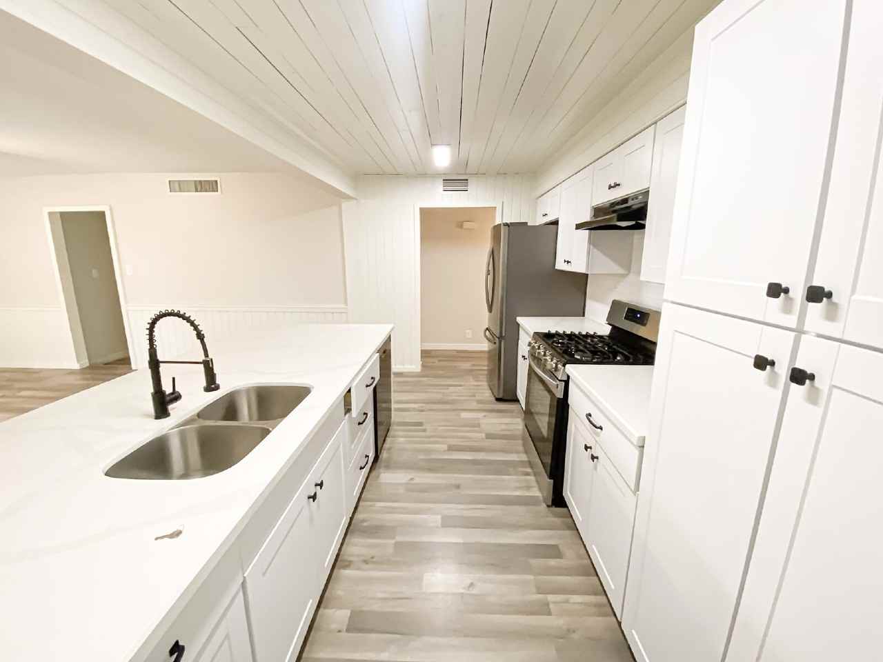 21 E Alameda Dr - Photo 7 of 29