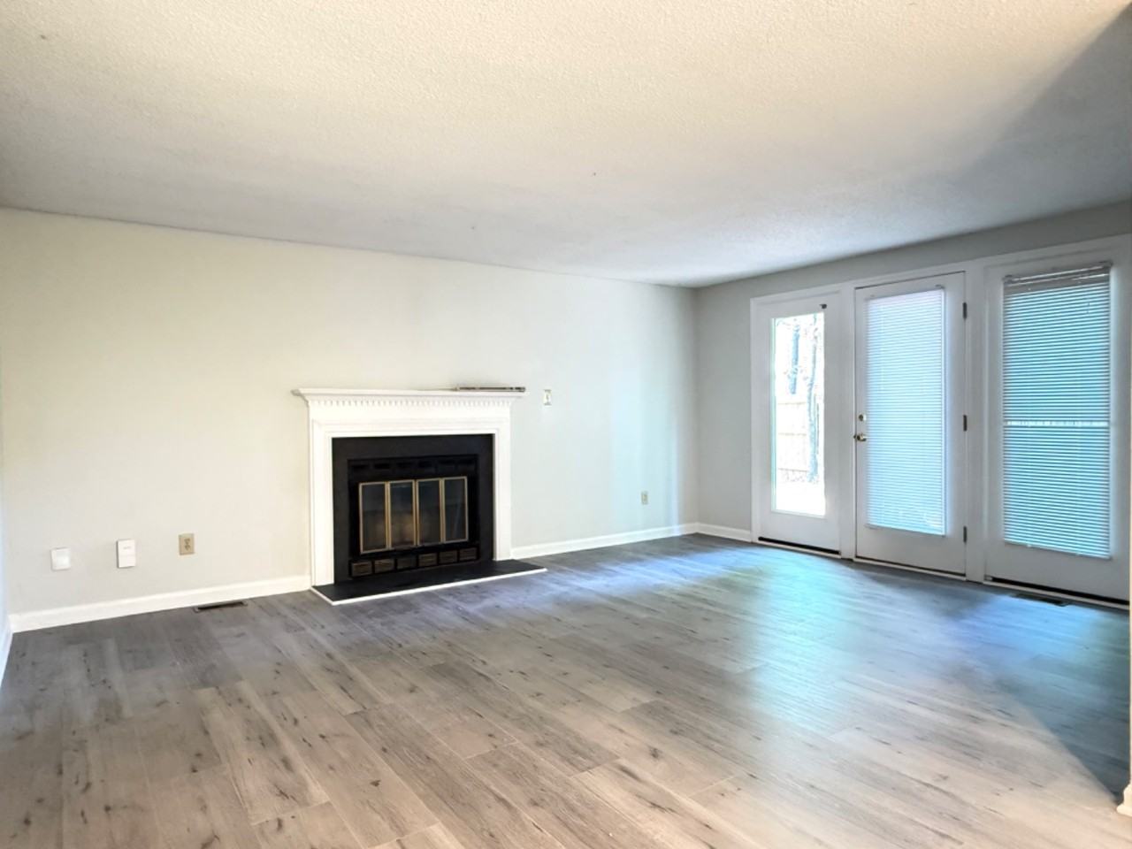 107 Hilary Pl - Photo 7 of 24