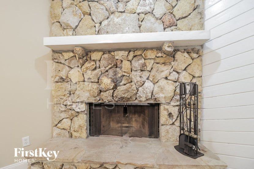 8532 Park Highland Dr - Photo 2 of 11