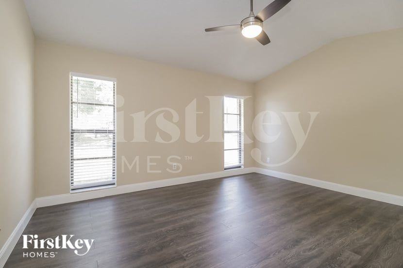 8532 Park Highland Dr - Photo 6 of 11