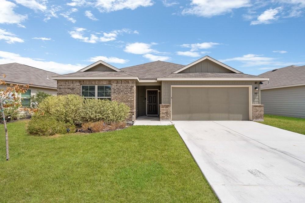 805 Stonemanor Bay