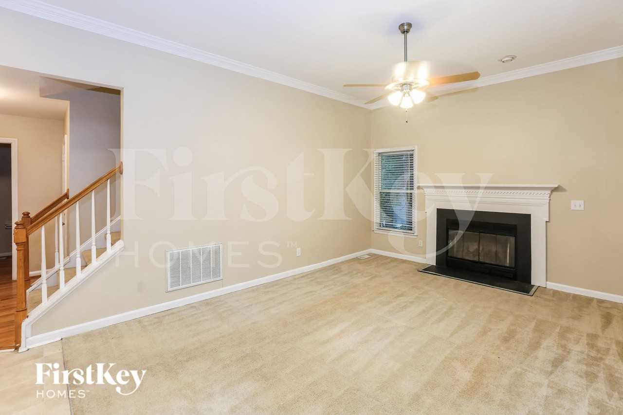 9718 Whitewood Trl - Photo 6 of 19