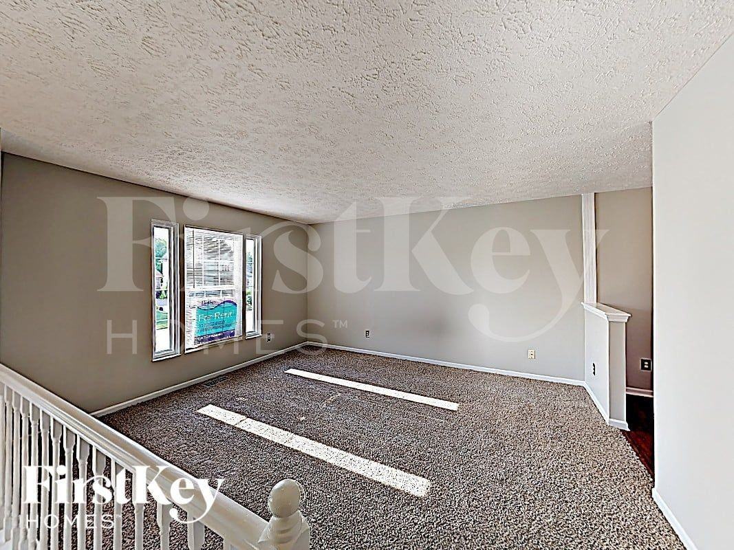 9459 Hadway Dr - Photo 3 of 17