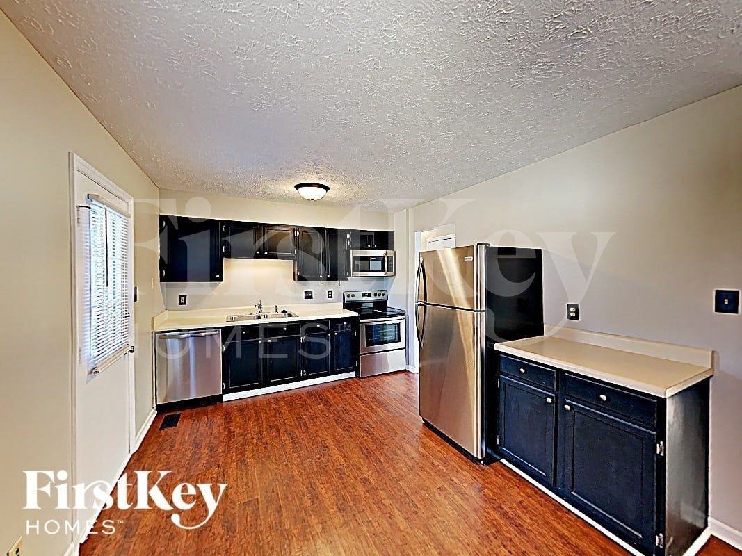 9459 Hadway Dr - Photo 4 of 17