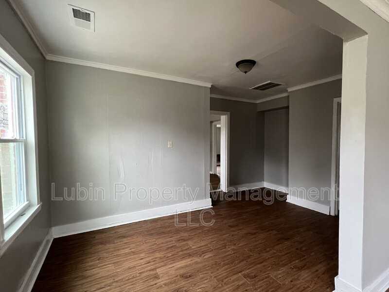 2811 Larose Ave - Photo 2 of 7