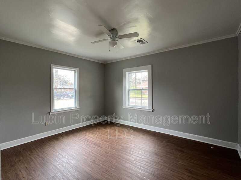 2811 Larose Ave - Photo 3 of 7