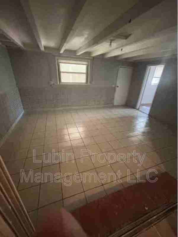 4008 Grantham Rd - Photo 2 of 11