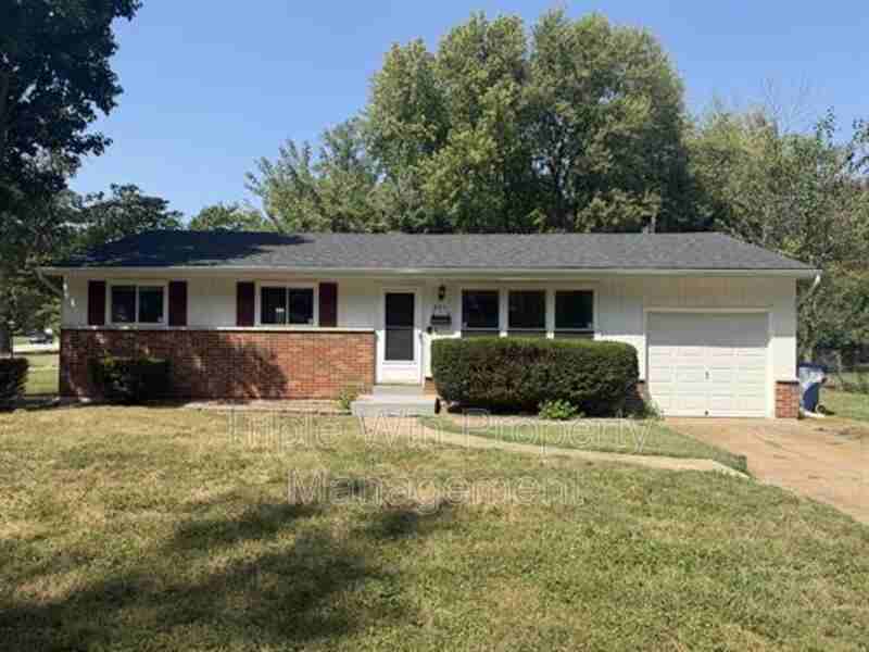 675 Lilac Dr - Photo 2 of 35