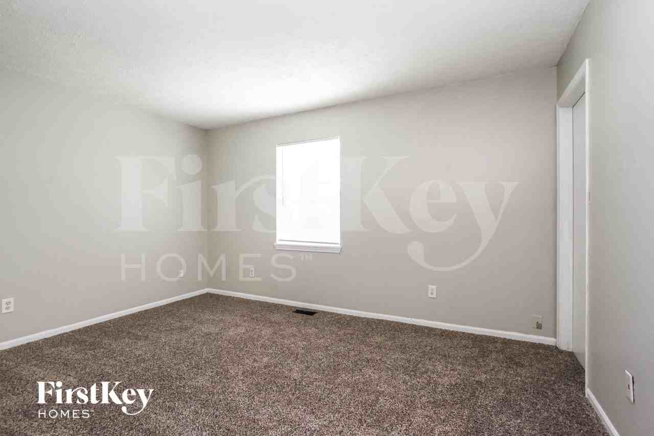 4333 Phoenix Dr - Photo 6 of 15