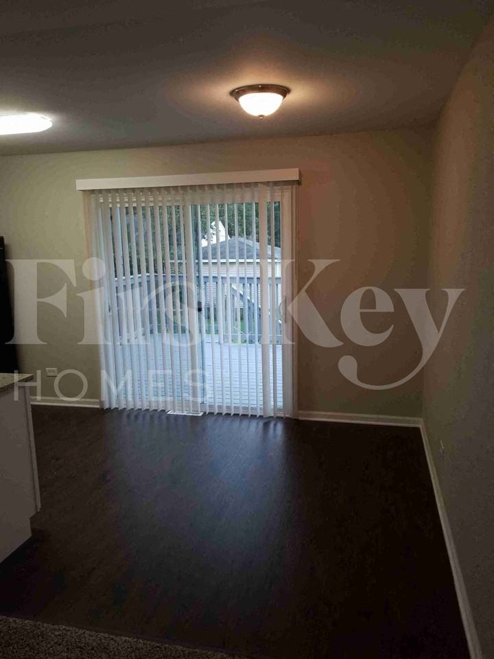 422 E Tulip Dr - Photo 4 of 19