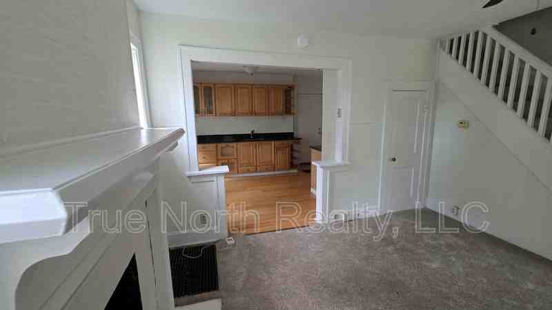 47 University St - Photo 3 of 15