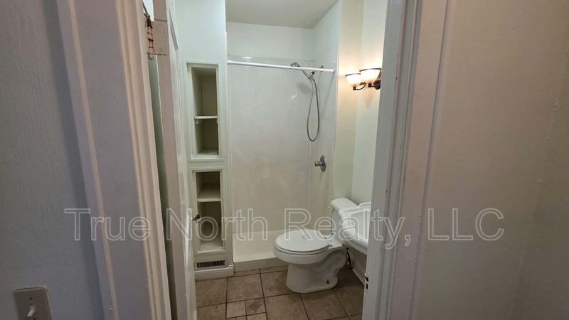 47 University St - Photo 7 of 15