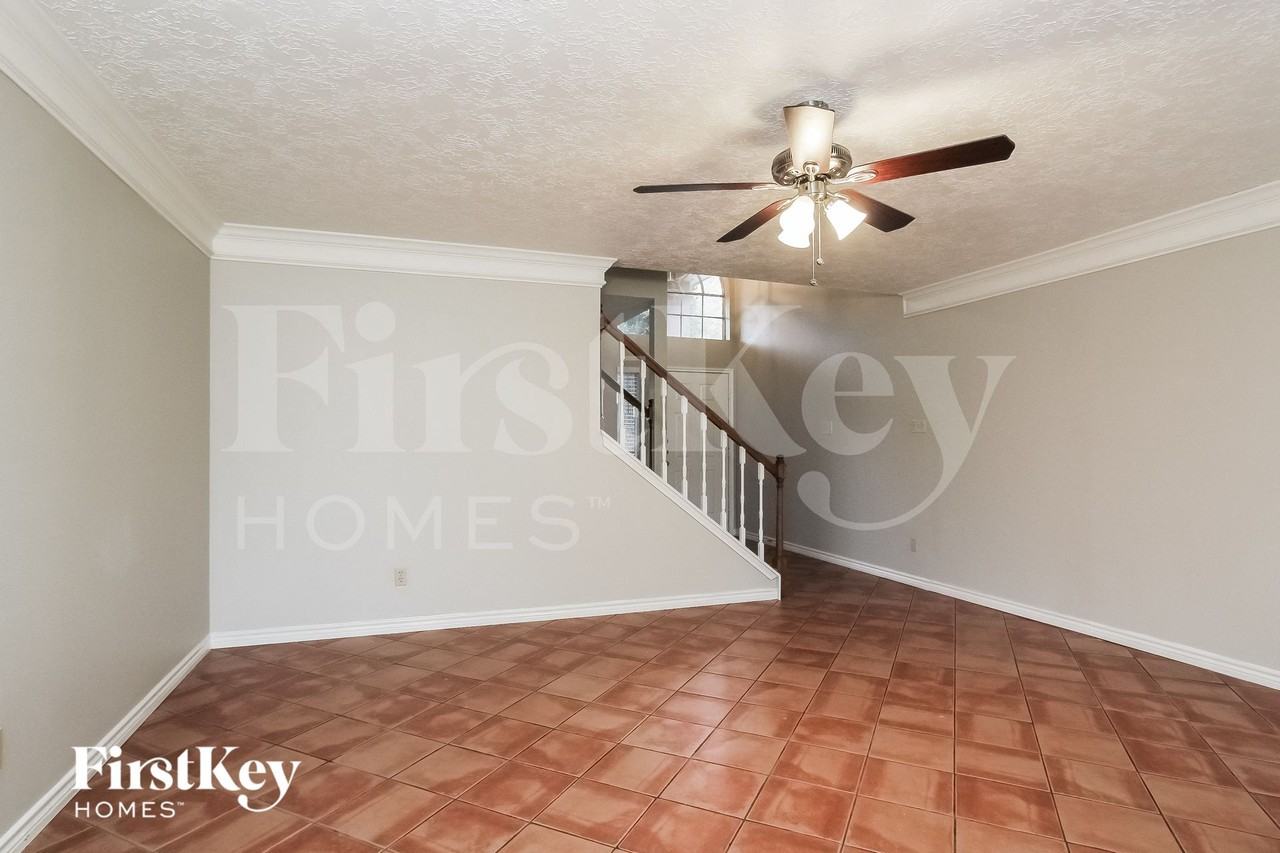 3606 Beckett Ridge Dr - Photo 2 of 15