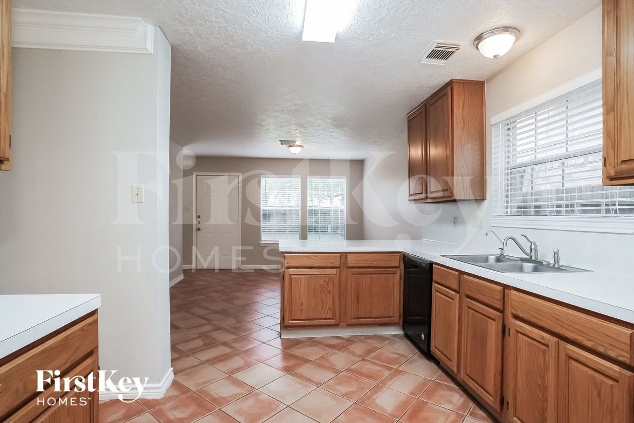 3606 Beckett Ridge Dr - Photo 6 of 15