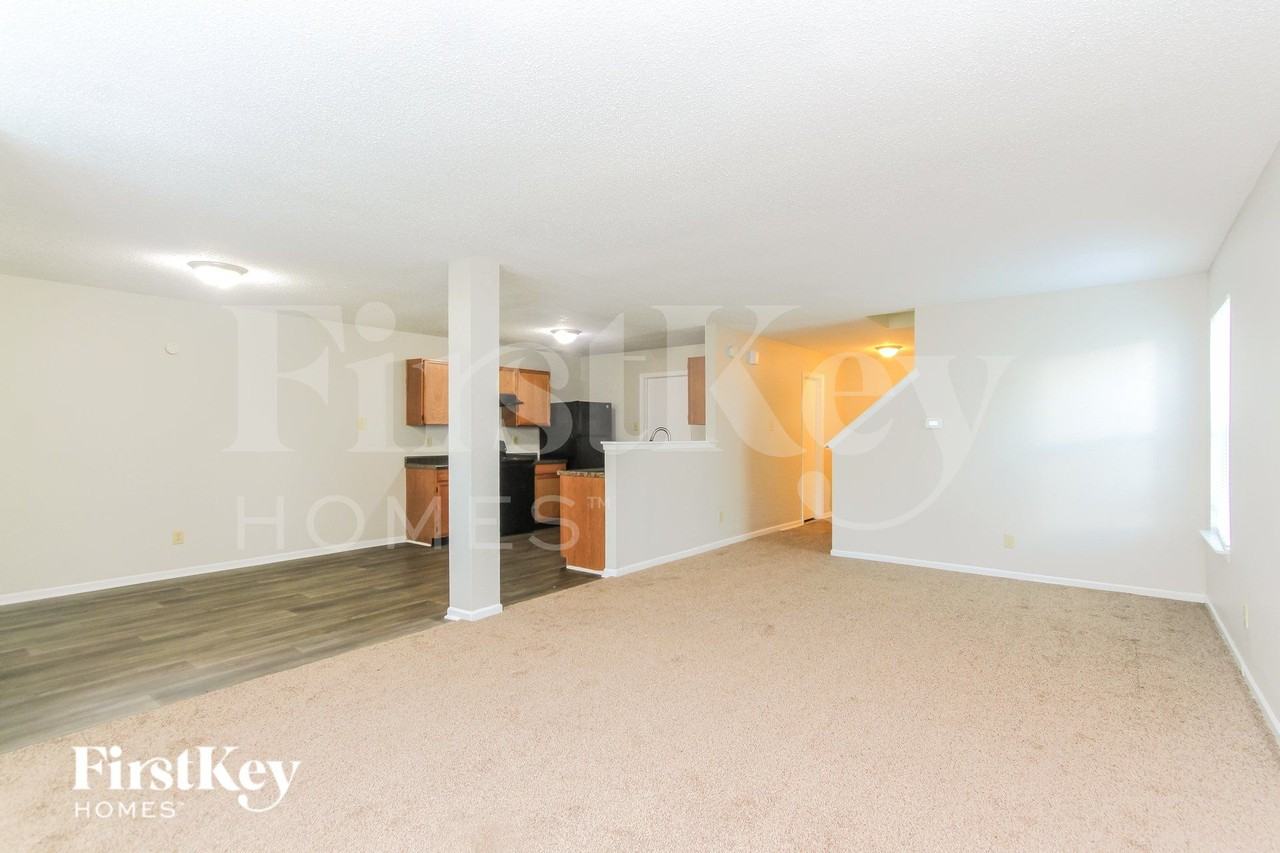 2525 Black Antler Ct - Photo 5 of 19