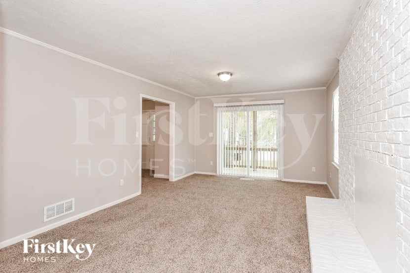 2238 Carmen Ct - Photo 5 of 16