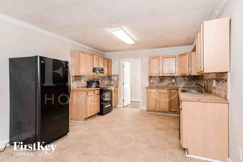 2238 Carmen Ct - Photo 6 of 16