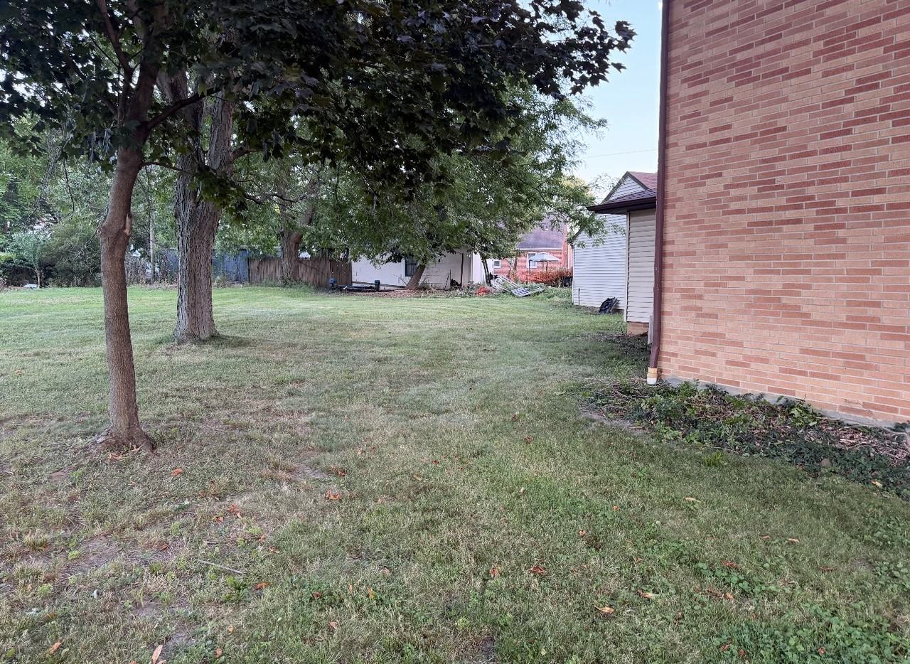 21040 Trebec Blvd - Photo 5 of 6