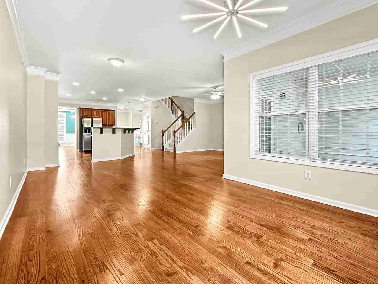 209 Aldridge Pl #9 - Photo 5 of 27