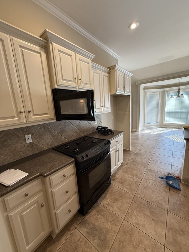 151 Sancerre Dr #NA - Photo 7 of 18