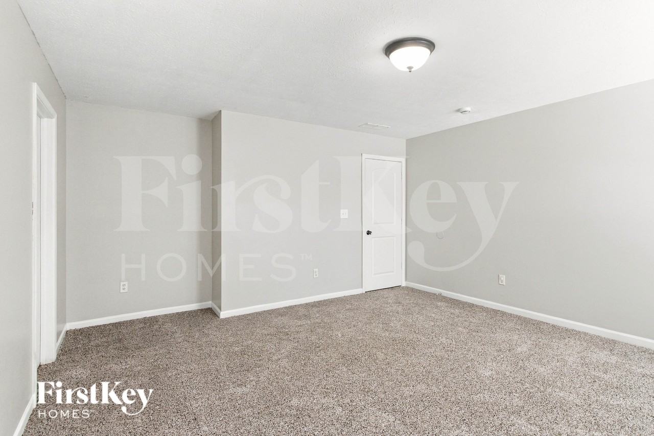1843 Brook Crossing Way - Photo 6 of 16