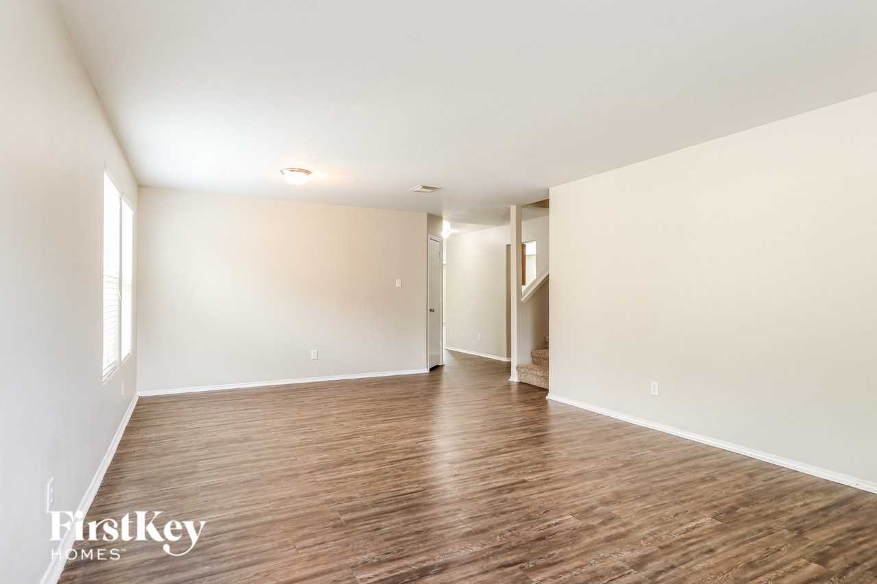 16814 Perryton Ln - Photo 3 of 16