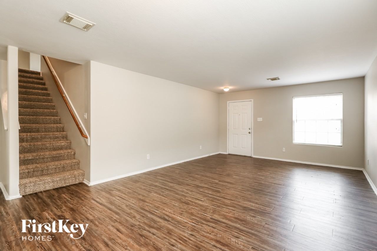 16814 Perryton Ln - Photo 4 of 16
