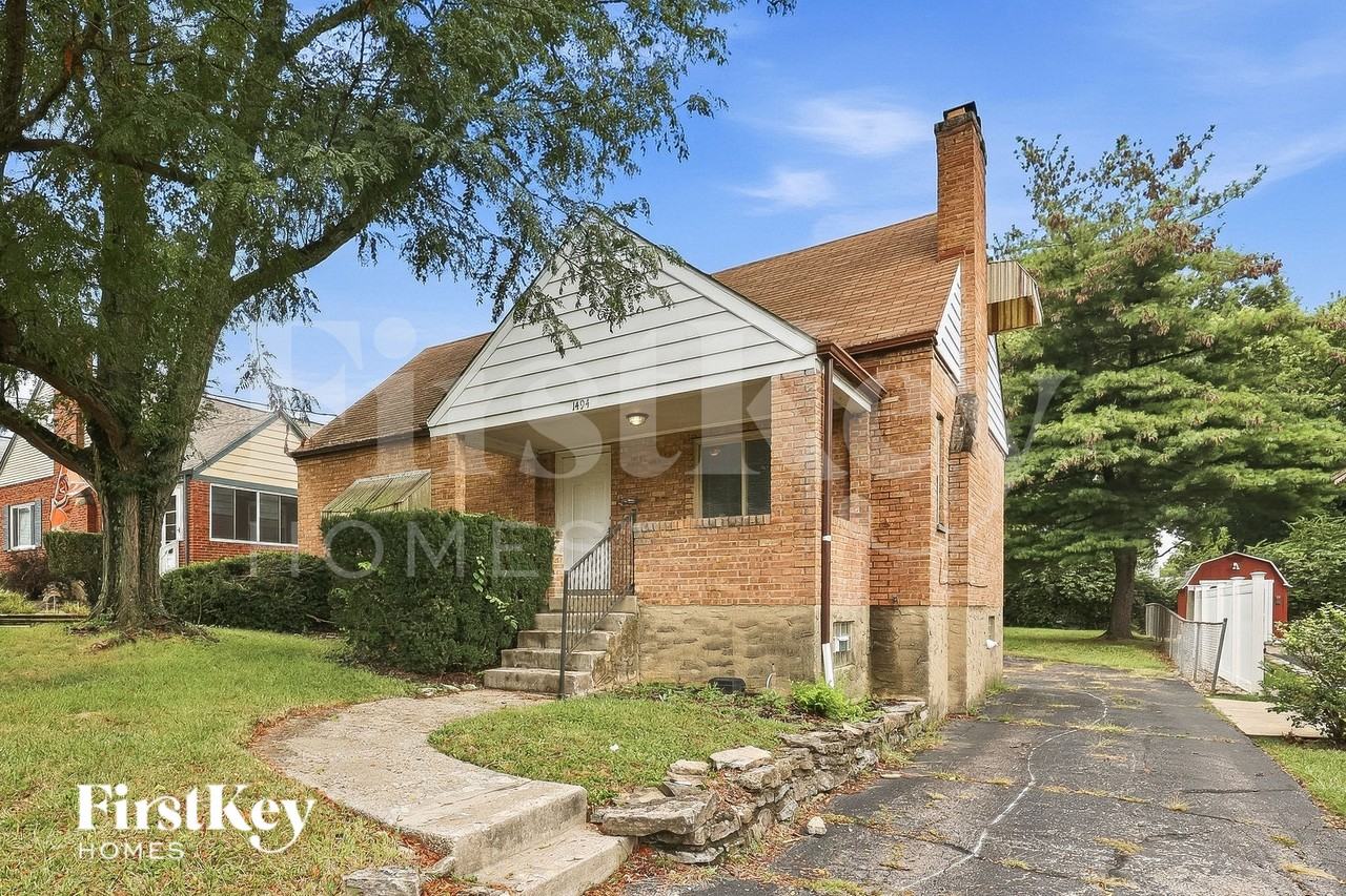 1494 Clovernoll Dr - Photo 2 of 16