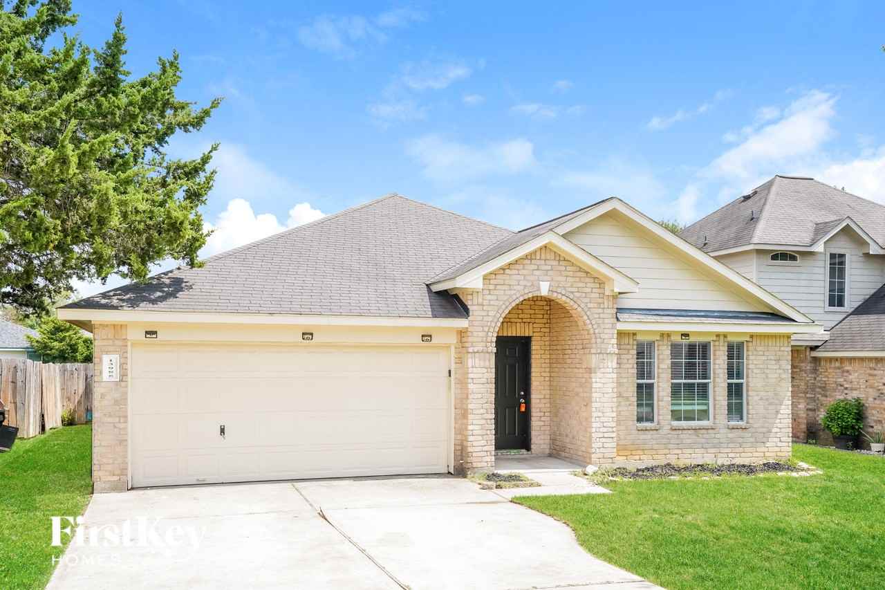 13988 Buckskin Dr - Photo 2 of 15